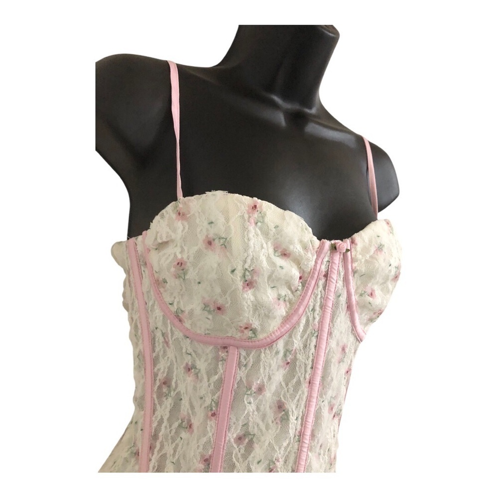 Pretty Garbage off-white & pink lace corset style top size medium brand new - Picture 10 of 14